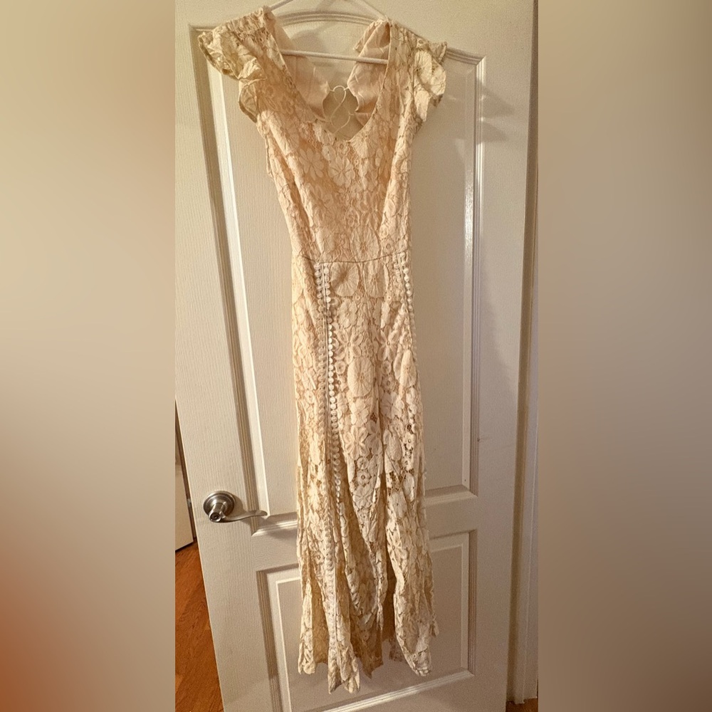 Elegant Cream Lace Dress